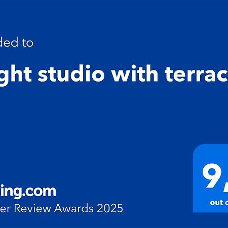 Bright Studio With Terrace Porto Exterior photo